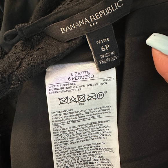 Size 6 like new Banana Republic Romper - Picture 6 of 6